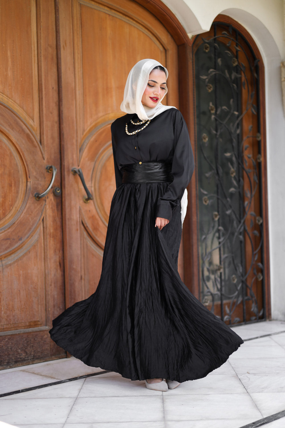 Crushed Satin flowy skirt in Black